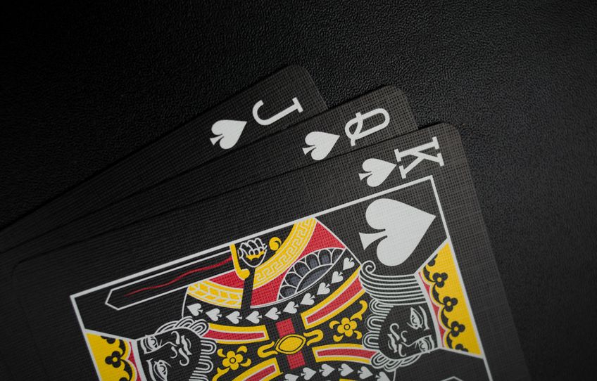 Online Casino: Spielautomaten und Live-Spiele im Überblick