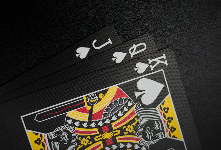 Online Casino: Spielautomaten und Live-Spiele im Überblick