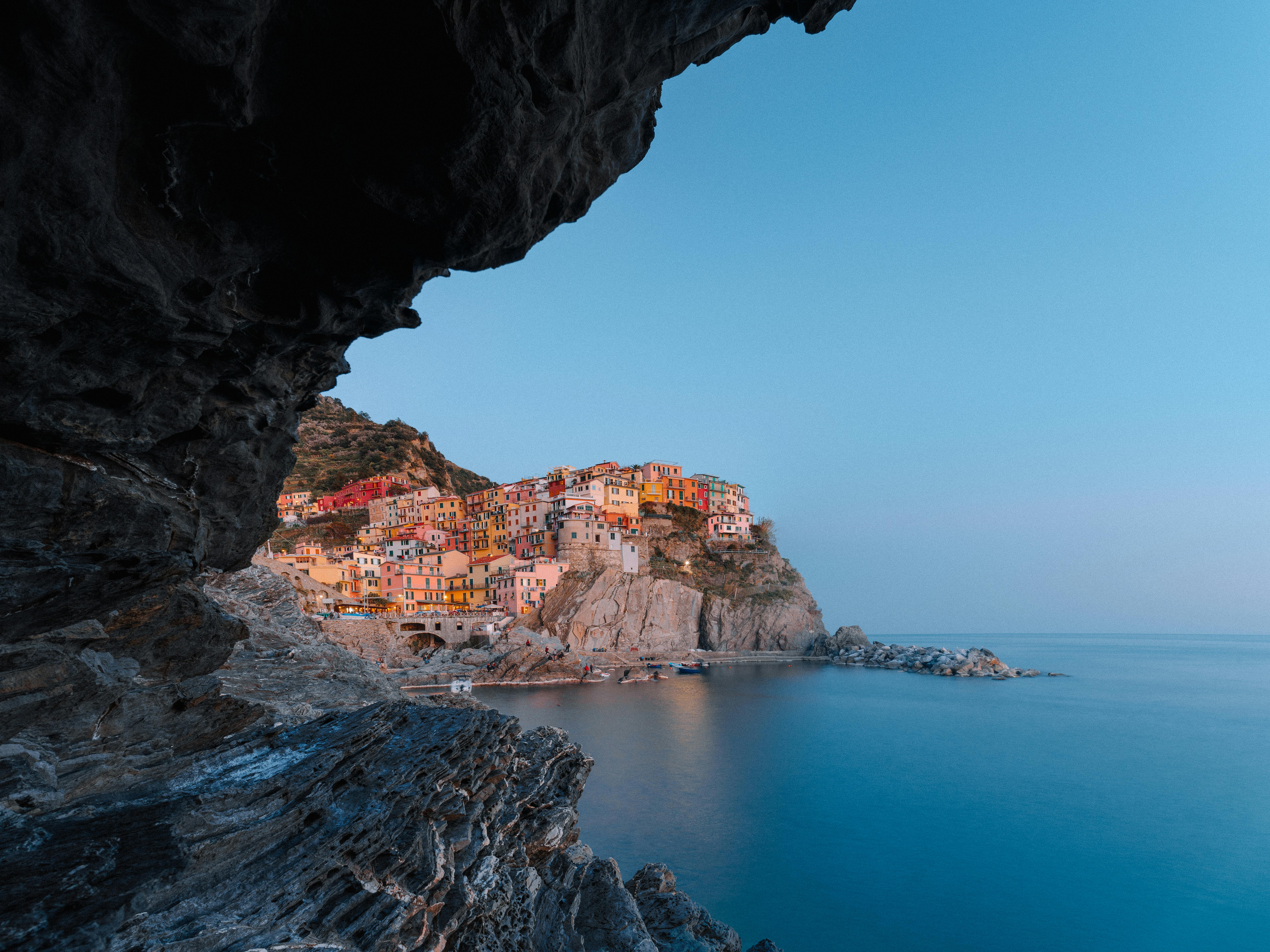 Capturing the Charm of Cinque Terre: A Photography Tour for Aesthetic Explorers