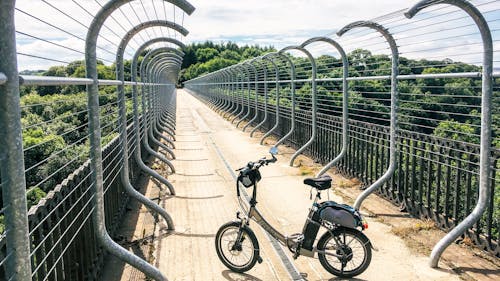 Foto profissional grátis de ponte de bicicleta, rota do ciclo c2c