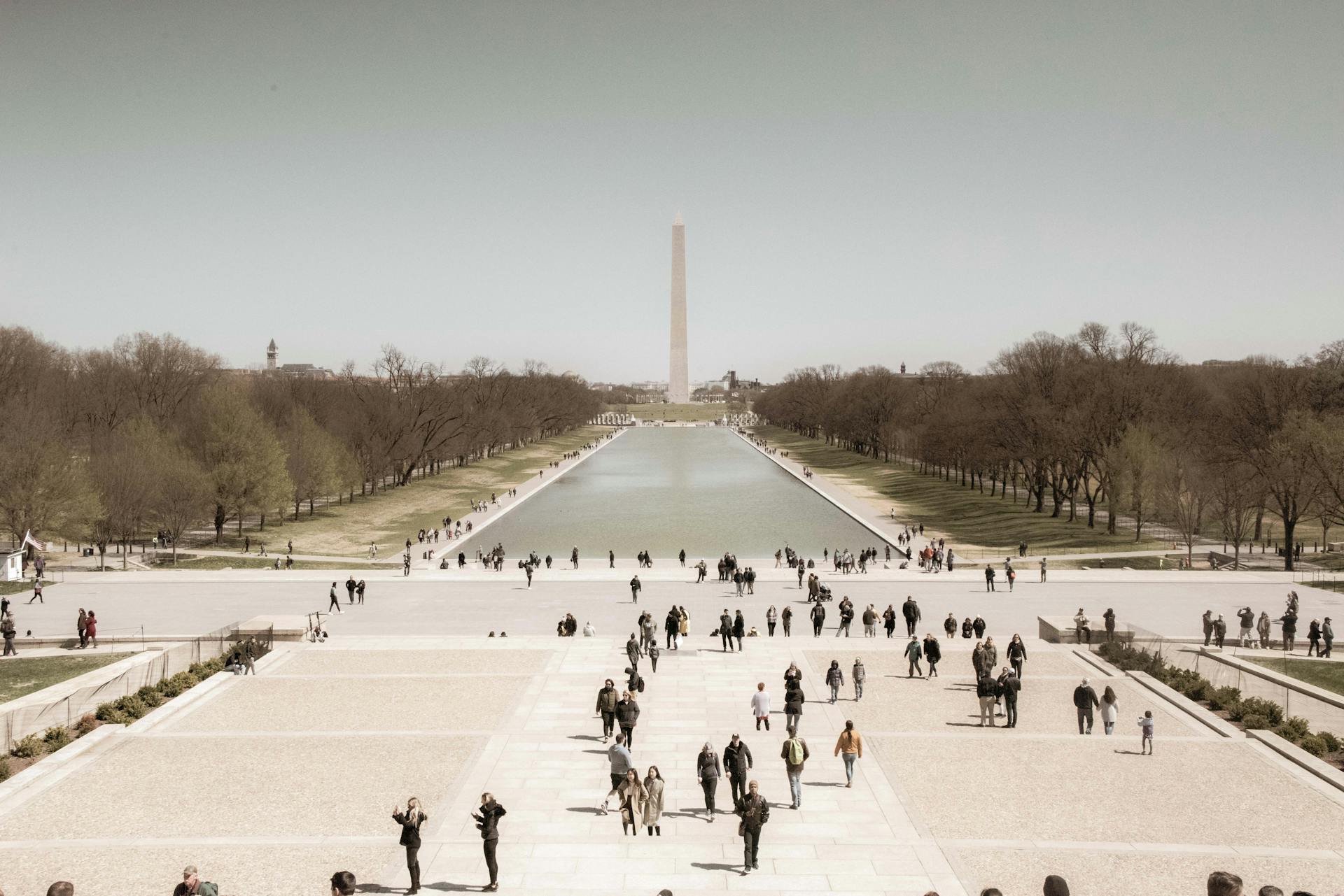 People in Lincoln Memorial Park