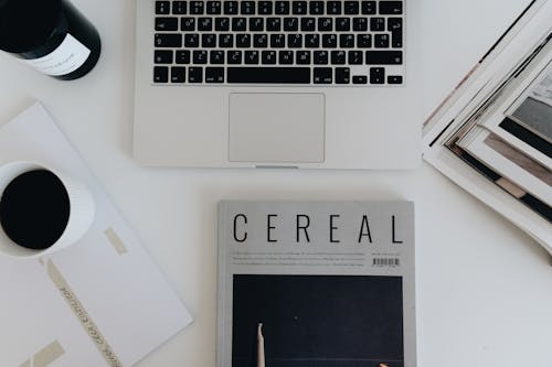 Foto d'estoc gratuïta de flatlay, literatura, oficina a casa