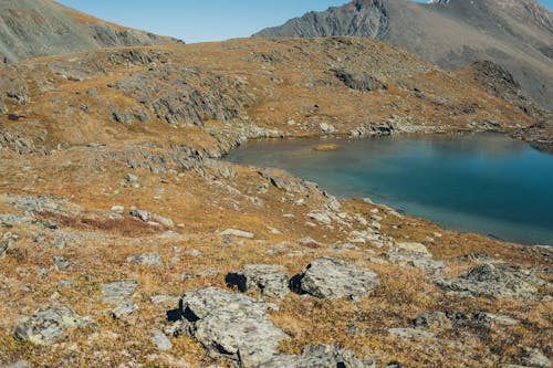 A Lake in the Middle of the Rocky Hills