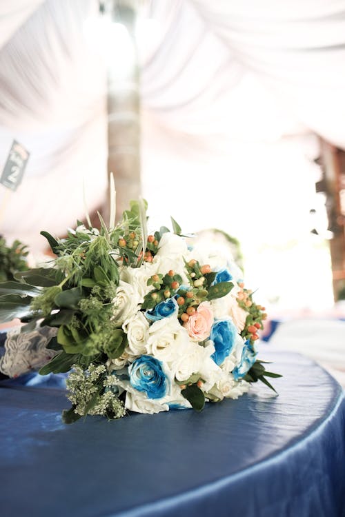 一束鲜花, 婚禮花束, 微妙 的 免费素材图片