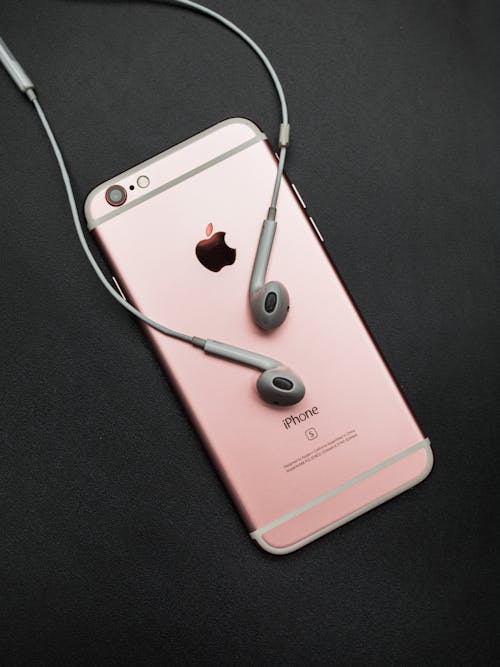 Free Rose Gold Iphone 6 S Stock Photo