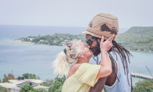 Free Man and Woman Kissing Stock Photo