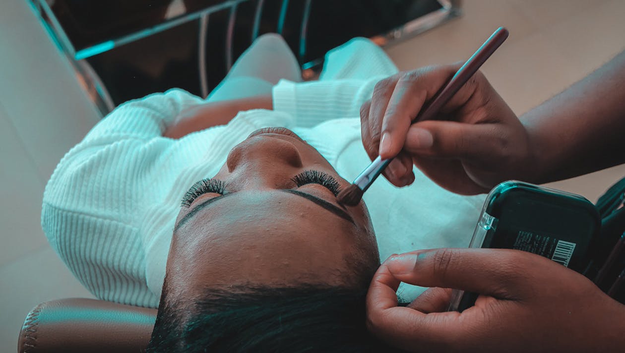 Photos gratuites de brosse à dents, cosméticienne, esthétique