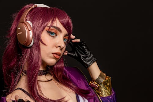 Fotos de stock gratuitas de auriculares, cara seria, cosplayer