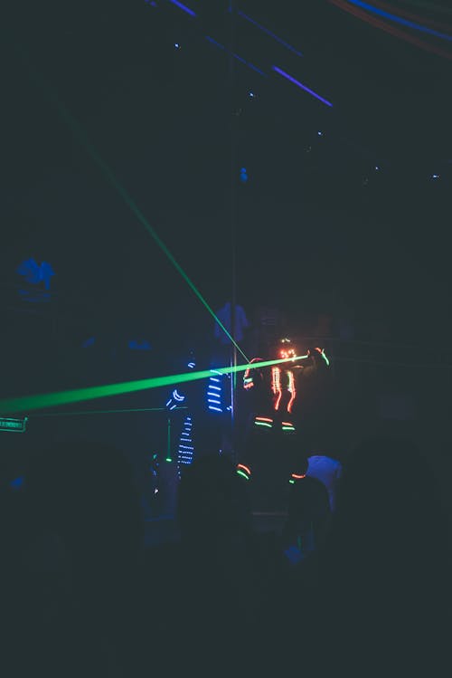 네온 불빛, 댄서, 로봇의 무료 스톡 사진