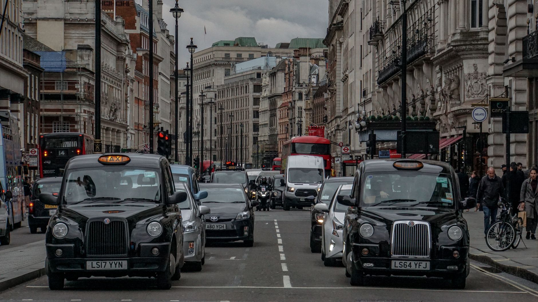 London Assembly members find driverless taxis 'dull'