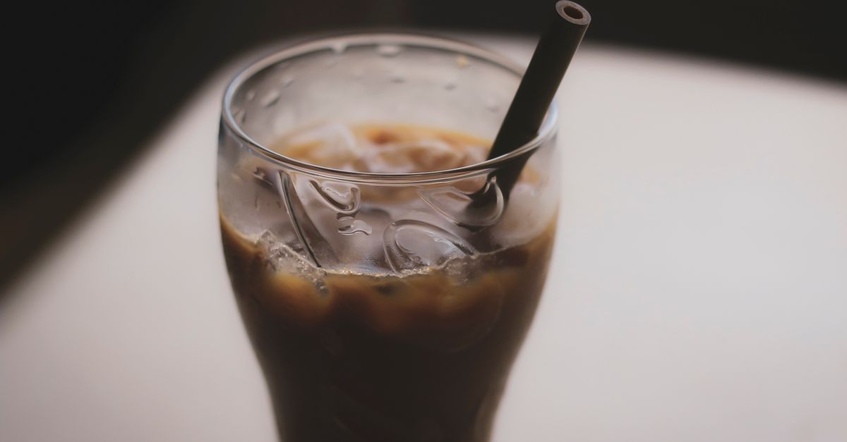 Why Your Homemade Iced Coffee Tastes Watery (And The Pro Secrets for Café-Quality Refreshment)