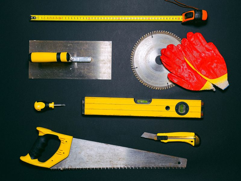 Professional service, Alberton