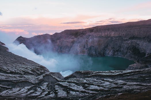 Berita Seru: Aksi Gila di Taman Nasional Berujung Penangkapan Massal - berita 1