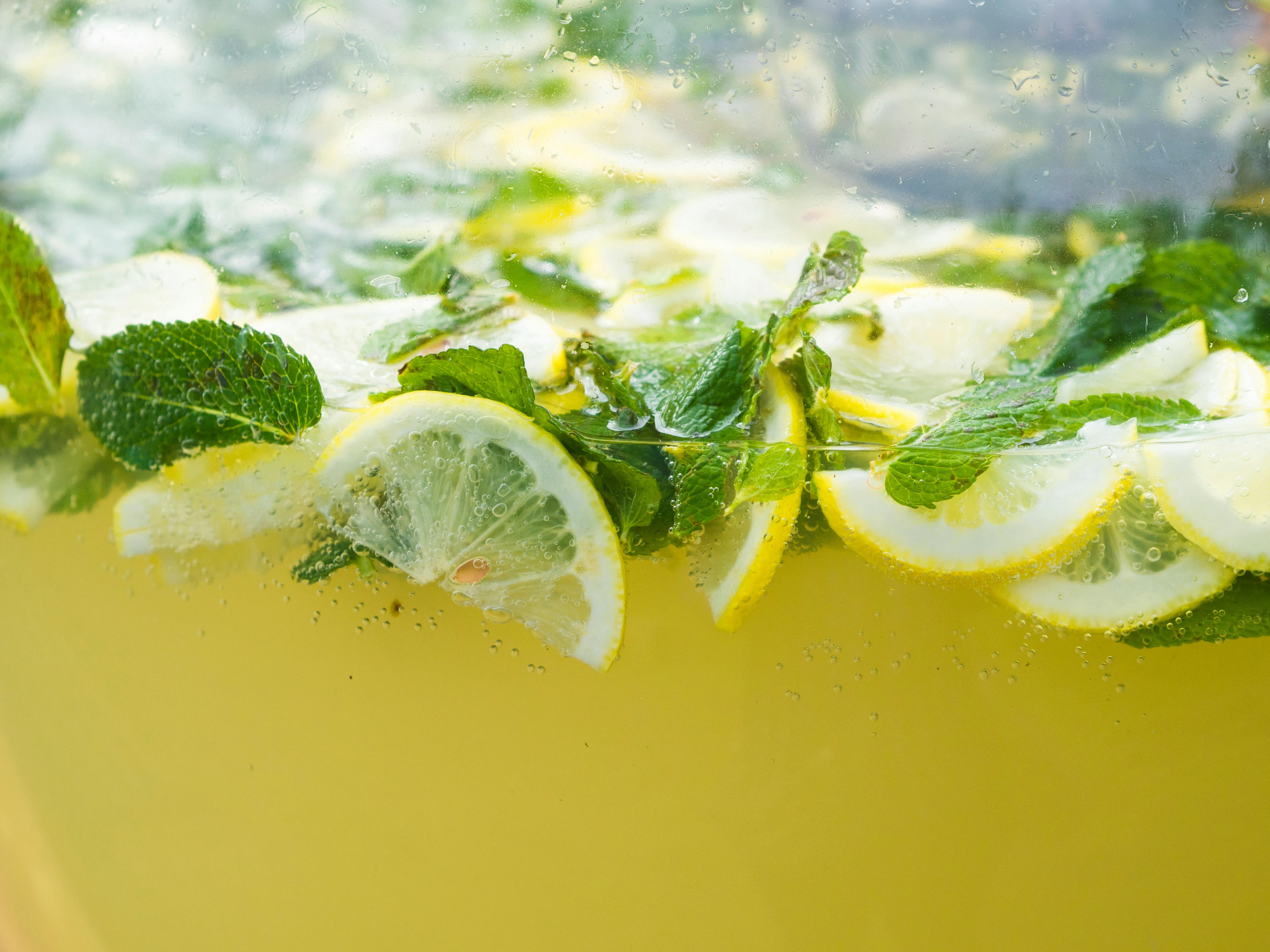 Sliced Orange Fruit in Clear Drinking Glass · Free Stock Photo