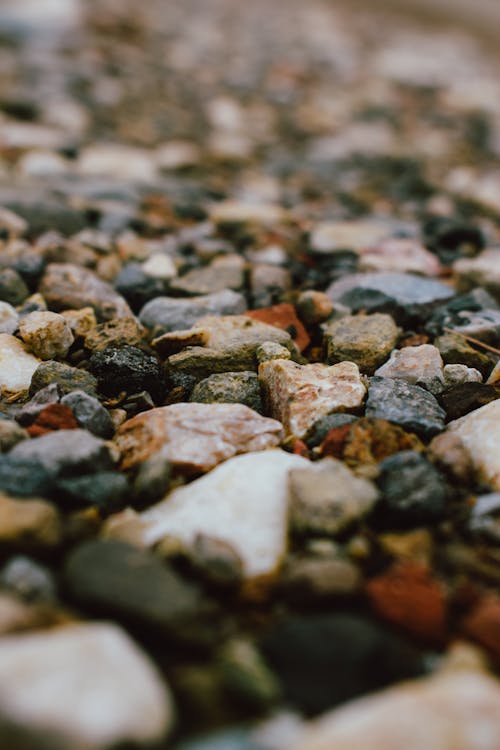 Free Brown and Gray Stone Fragments Stock Photo