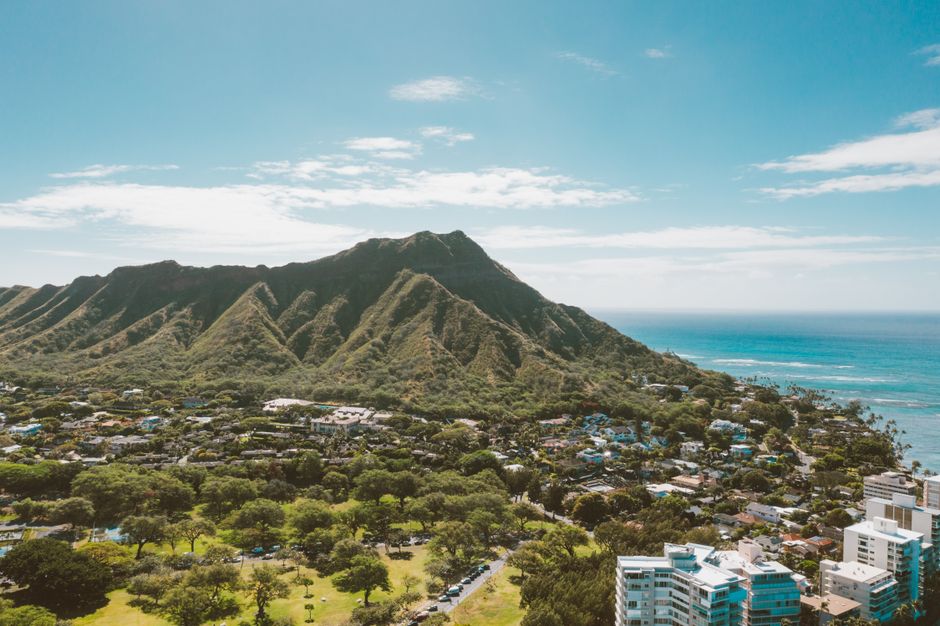 Crater Lookout and Diamond Head Trail