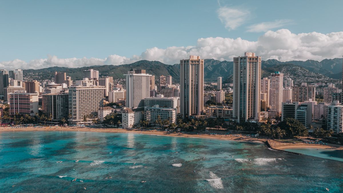 Best Gift Card Giveaways in Honolulu, HI: 2026 Local Guide