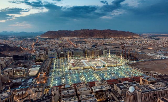 Fynway Journeys Premium Umrah - 21 Days Direct (Multan-Jeddah, Saudia, 28 Oct 2026)