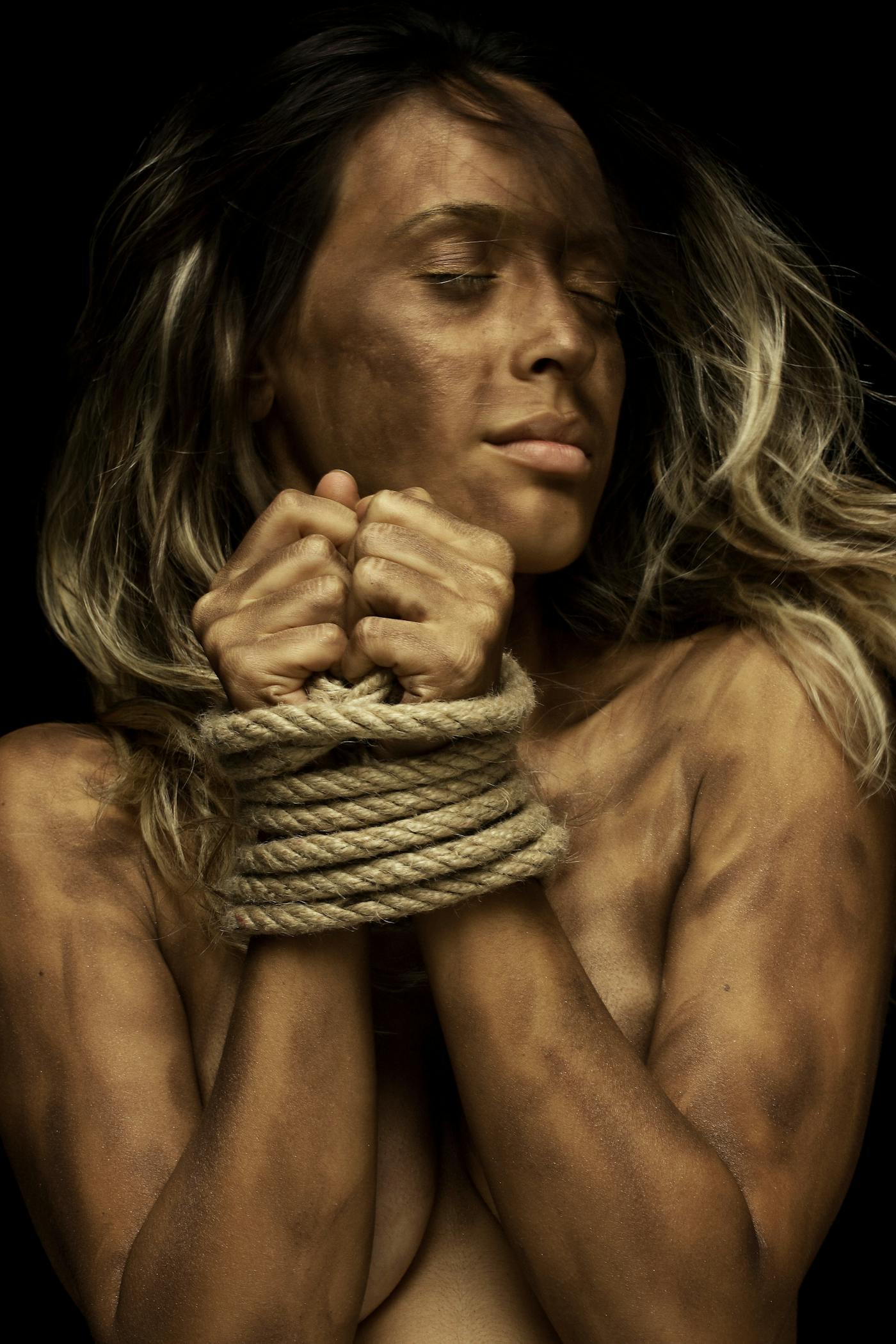 Cycle tracking and wellness planning on smartphone