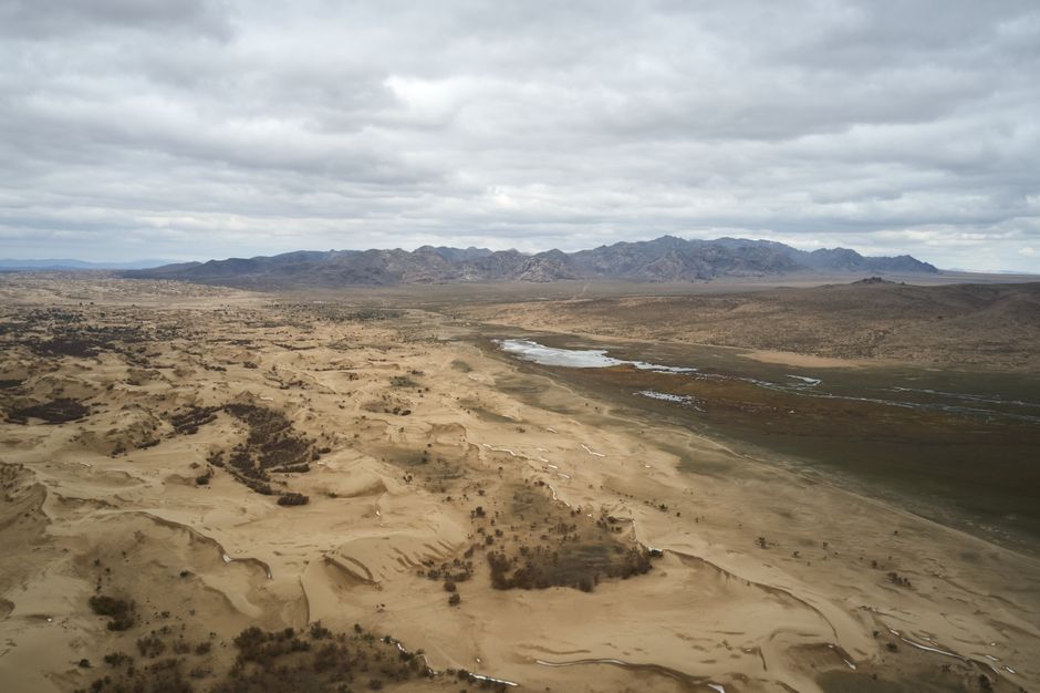 desert land views