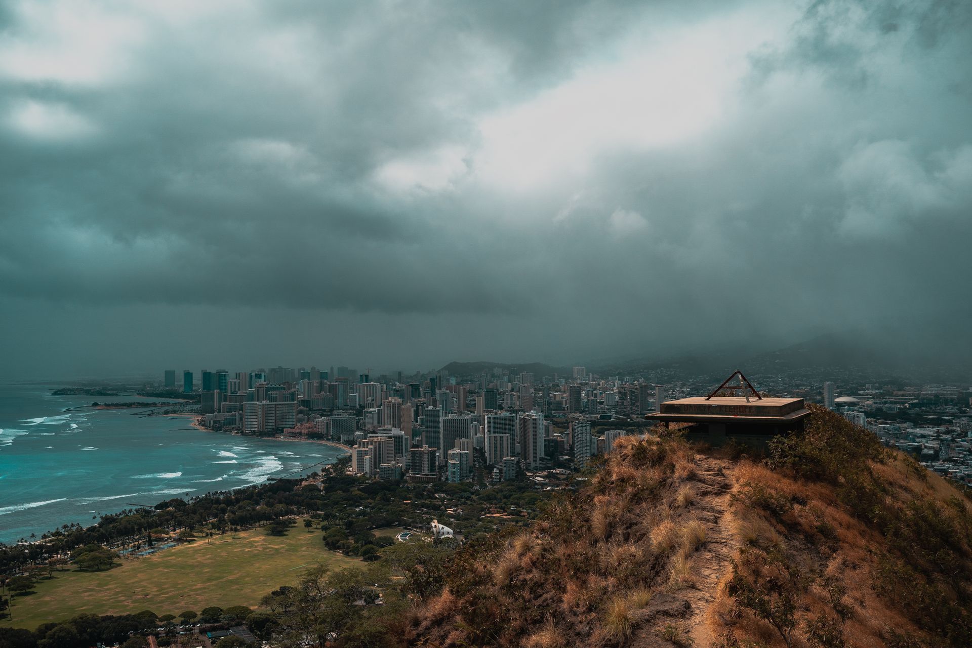 Daytime panorama of Honolulu Hawaii coastline with calm ocean horizon