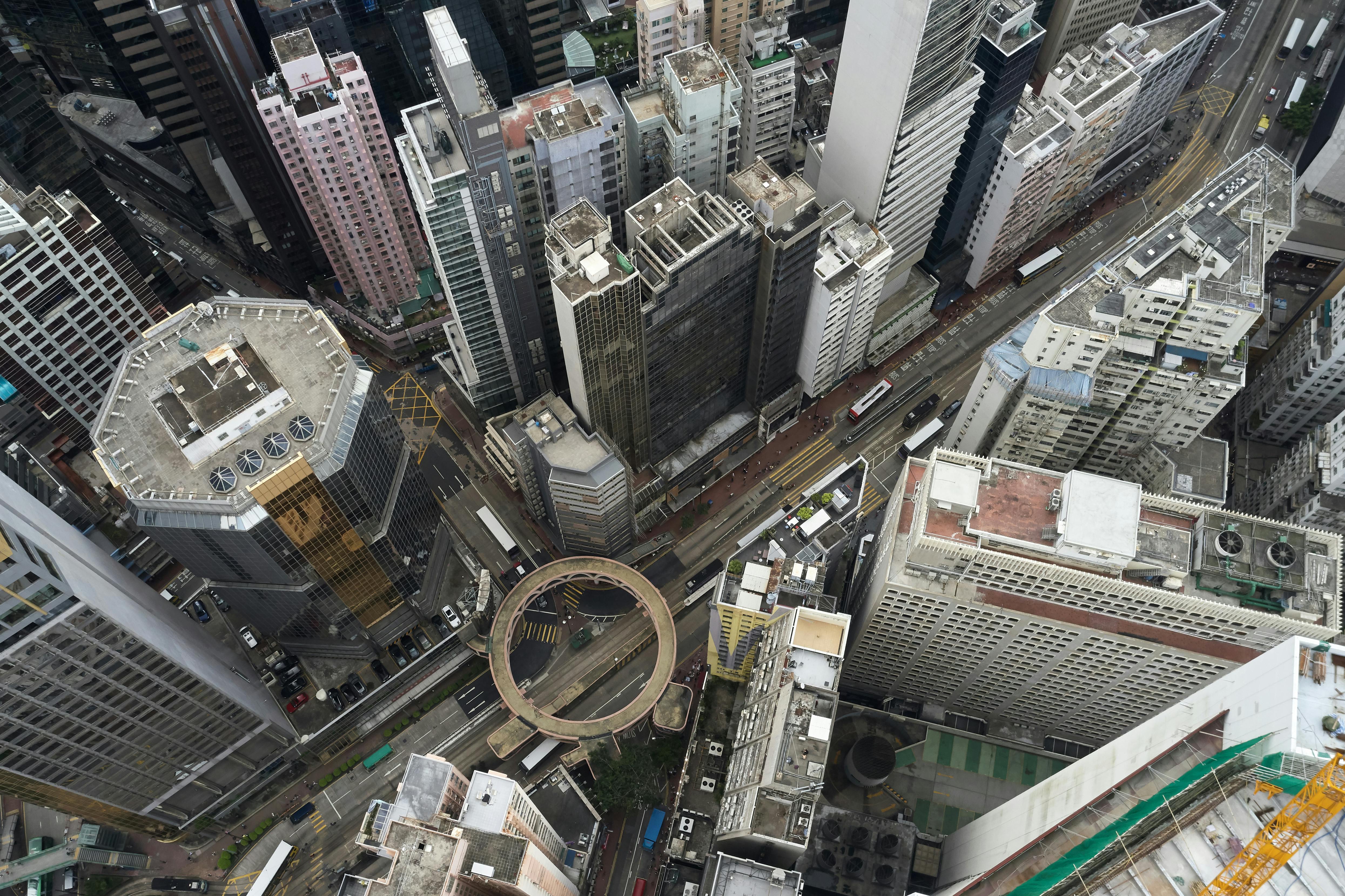 从高处探索香港岛的城市动态景观