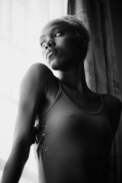 Free Ingyenes stockfotó ablak, afro-amerikai nő, alacsony szög témában Stock Photo