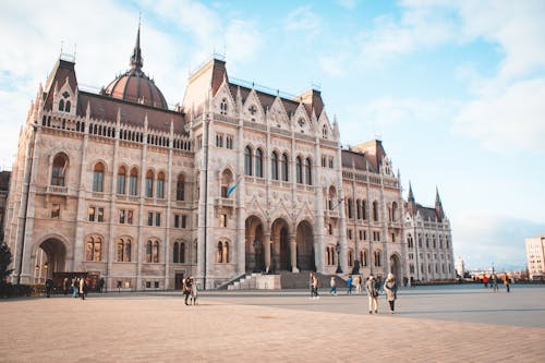Gratis stockfoto met architectonisch, beroemde bezienswaardigheid, Boedapest