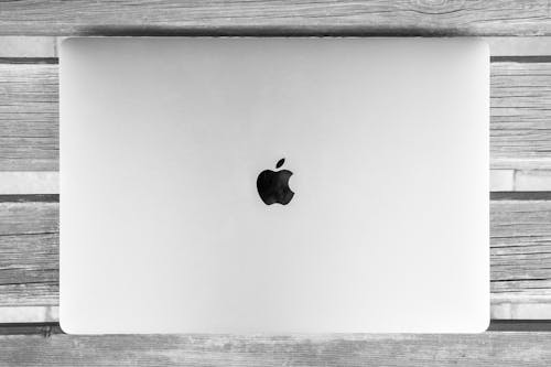 Miễn phí Macbook Màu Bạc Ảnh lưu trữ