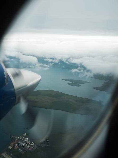 Foto d'estoc gratuïta de a través de la finestra, a través del vidre, aigua