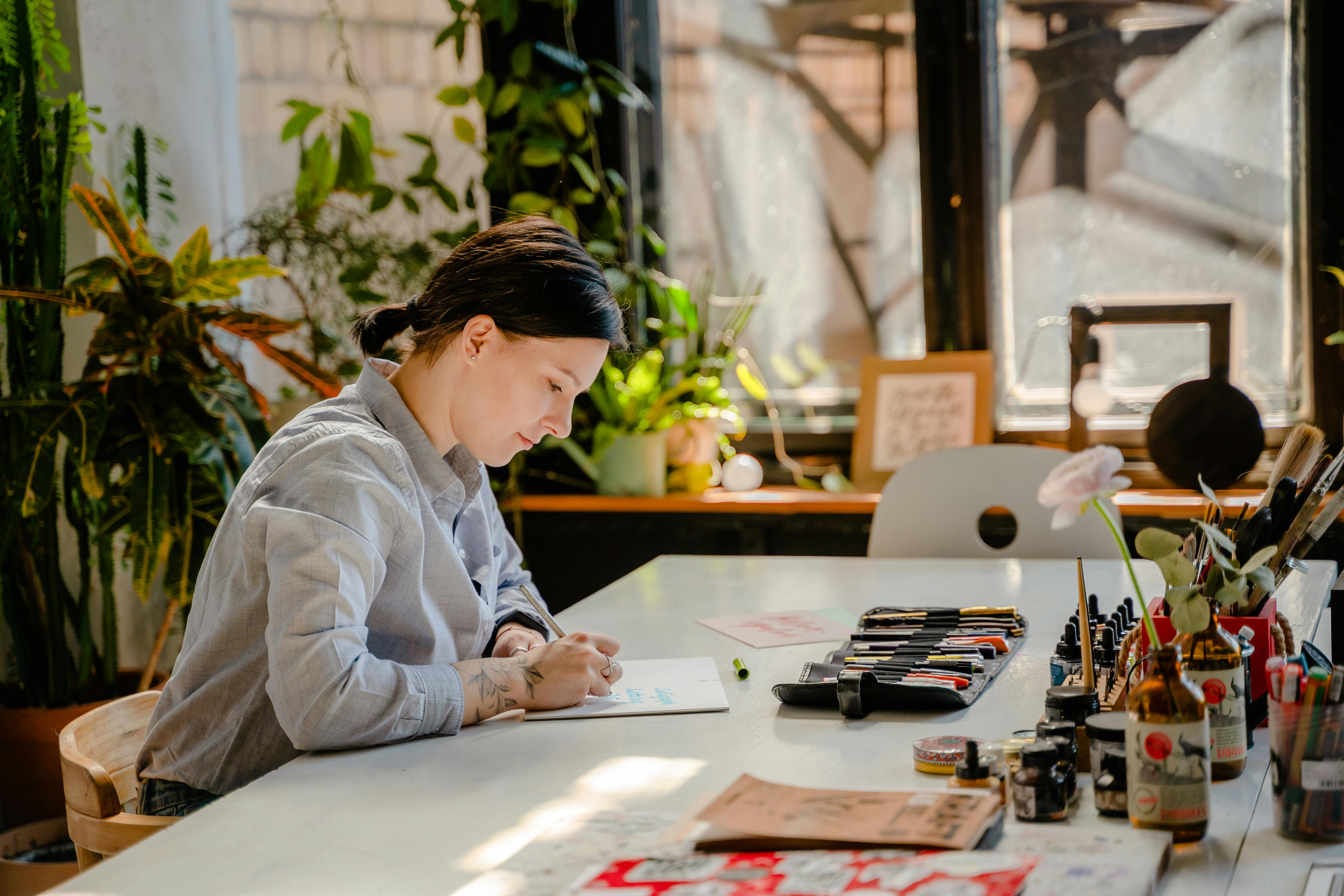 photo of woman doing lettering