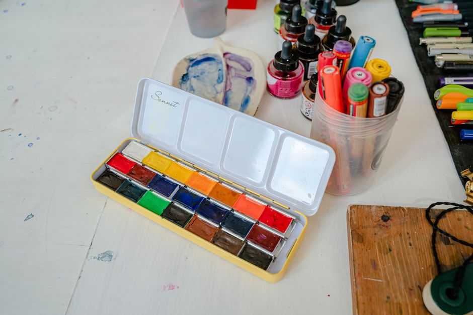 art supplies on table lifestyle photo 2