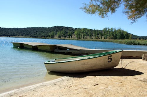 Free stock photo of boat, lake, mountains