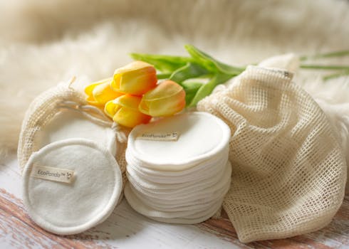 EcoPanda reusable cotton pads with mesh pouches and tulips, promoting sustainability and zero waste.