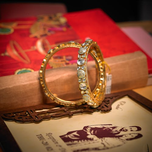 Free stock photo of bridal jewelry