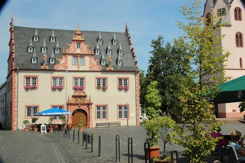 Безкоштовне стокове фото на тему «das rathaus, historisch, marktplatz»
