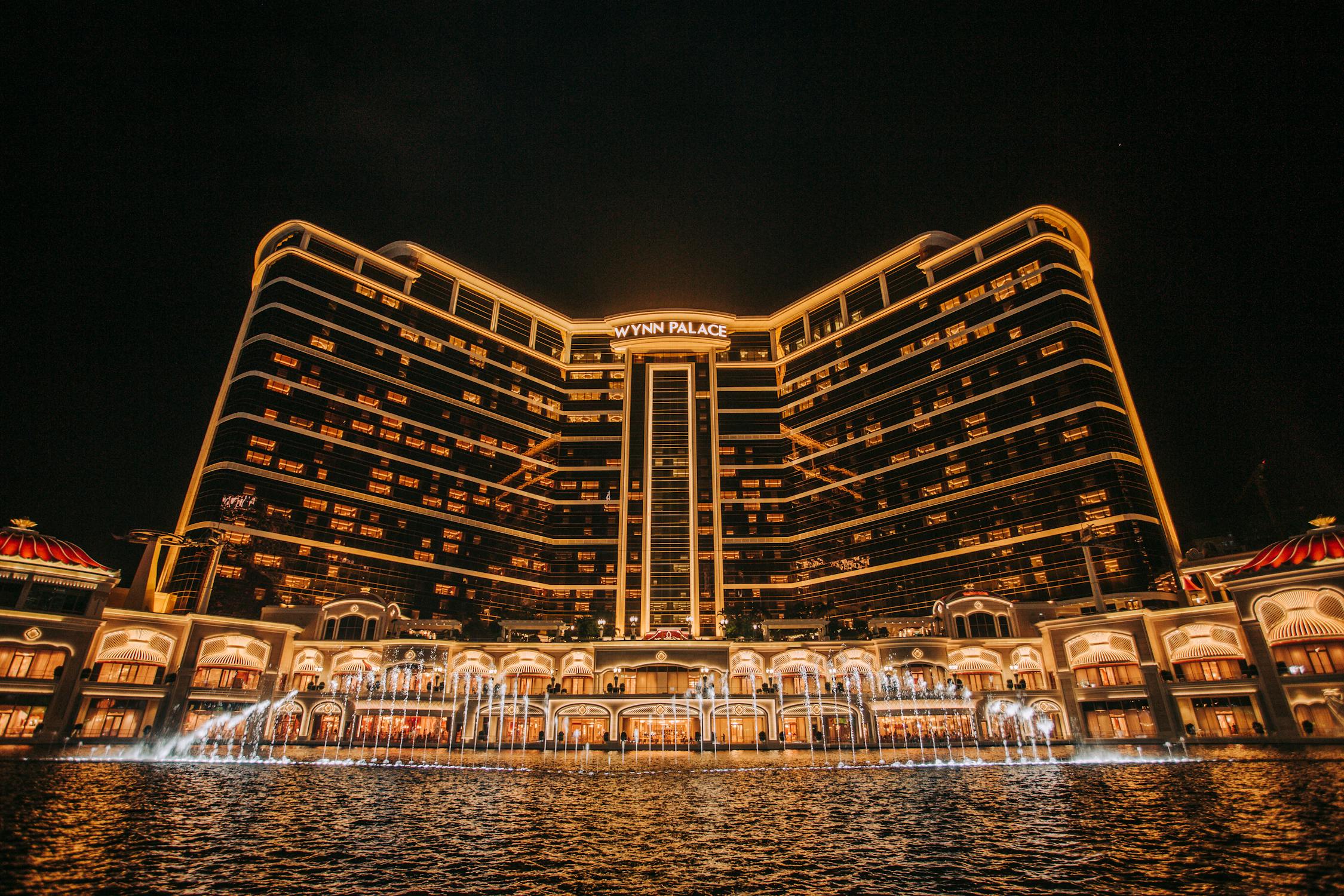 wynn macau - largest casino casinos in the world