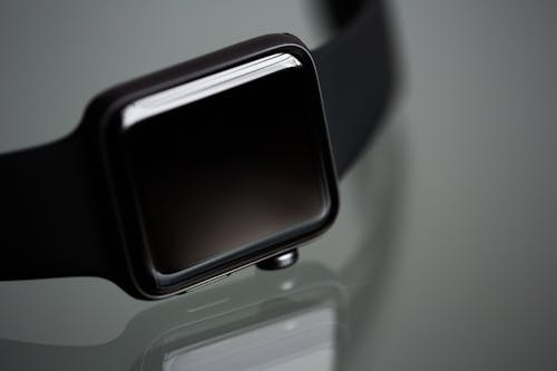 银色铝制表壳apple Watch