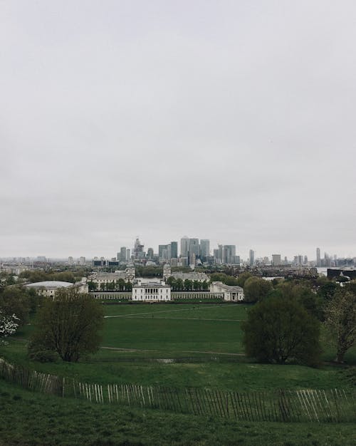 Kostenloses Stock Foto zu canary wharf, grauen himmel, Greenwich-Park