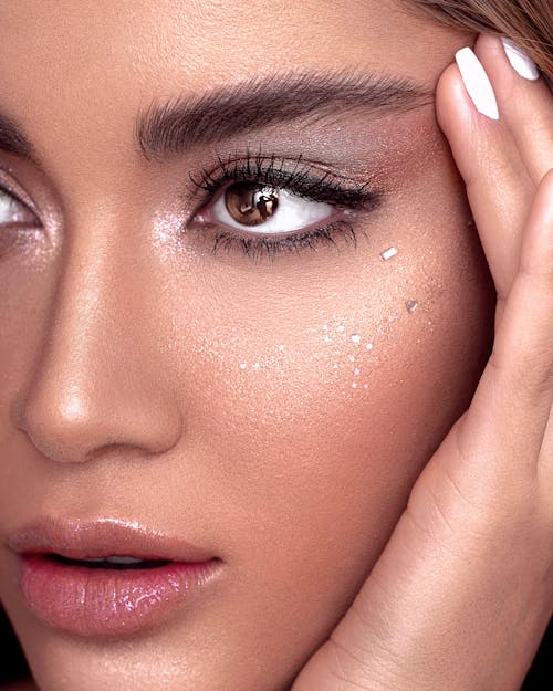 Woman With Brown Eyes and Black Mascara