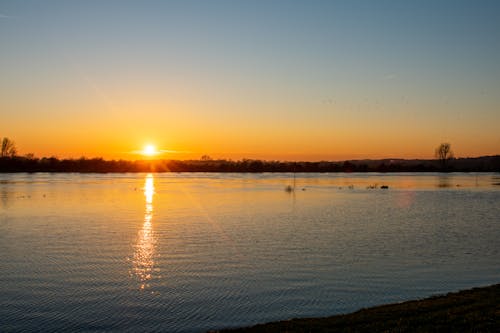 Darmowe zdjęcie z galerii z mooie zonsondergang, rivier