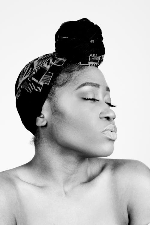 afrikalı-amerikalı kadın, alımlı, başlık içeren Ücretsiz stok fotoğraf