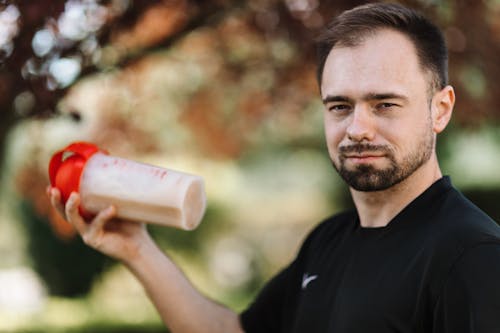 Kostenloses Stock Foto zu bärtig, deckel, eiweißshake