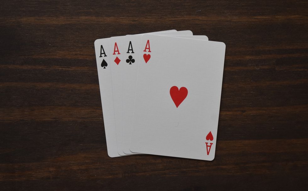 Online Casino: Spielautomaten und Live-Spiele im Überblick