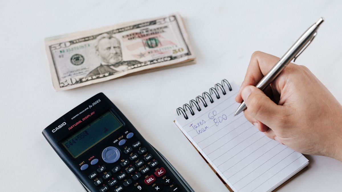 Tracking Expenses Without Fancy Apps