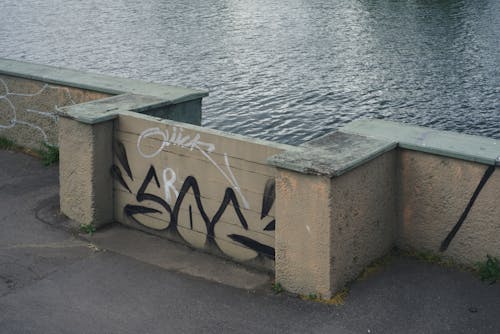 Free stock photo of barrier, concrete, graffiti