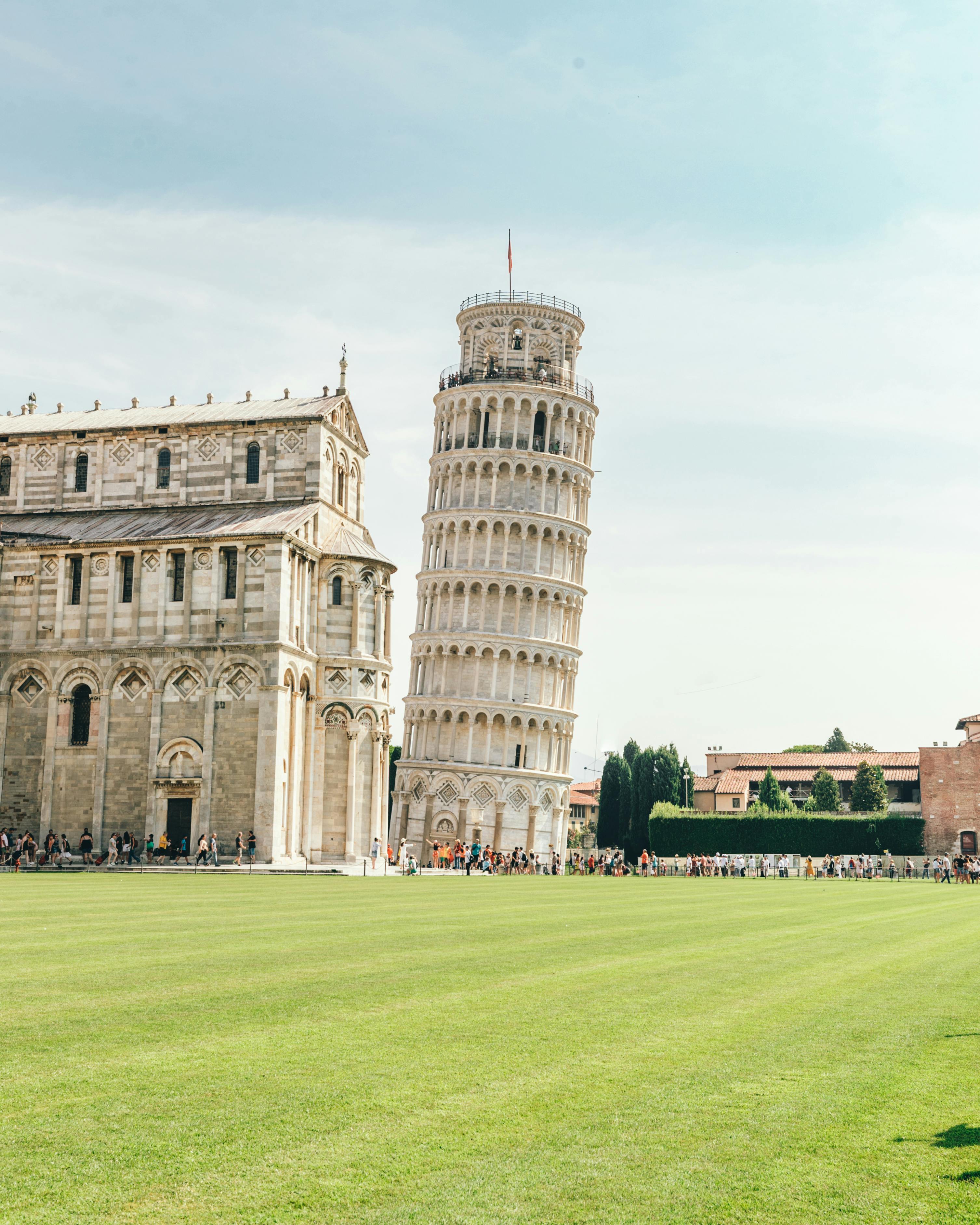 Pisa Tower, Italy Wallpaper | Pisa tower, Pisa, Tower
