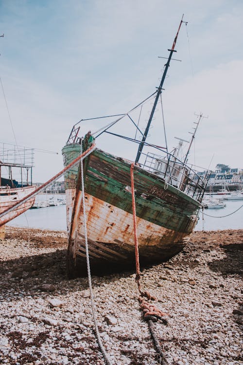 Gratis stockfoto met achtergelaten, bejaard, boot