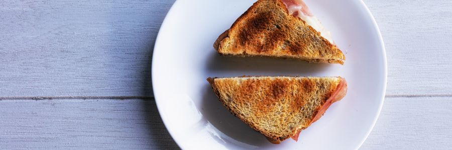 Foto de Misto quente na frigideira