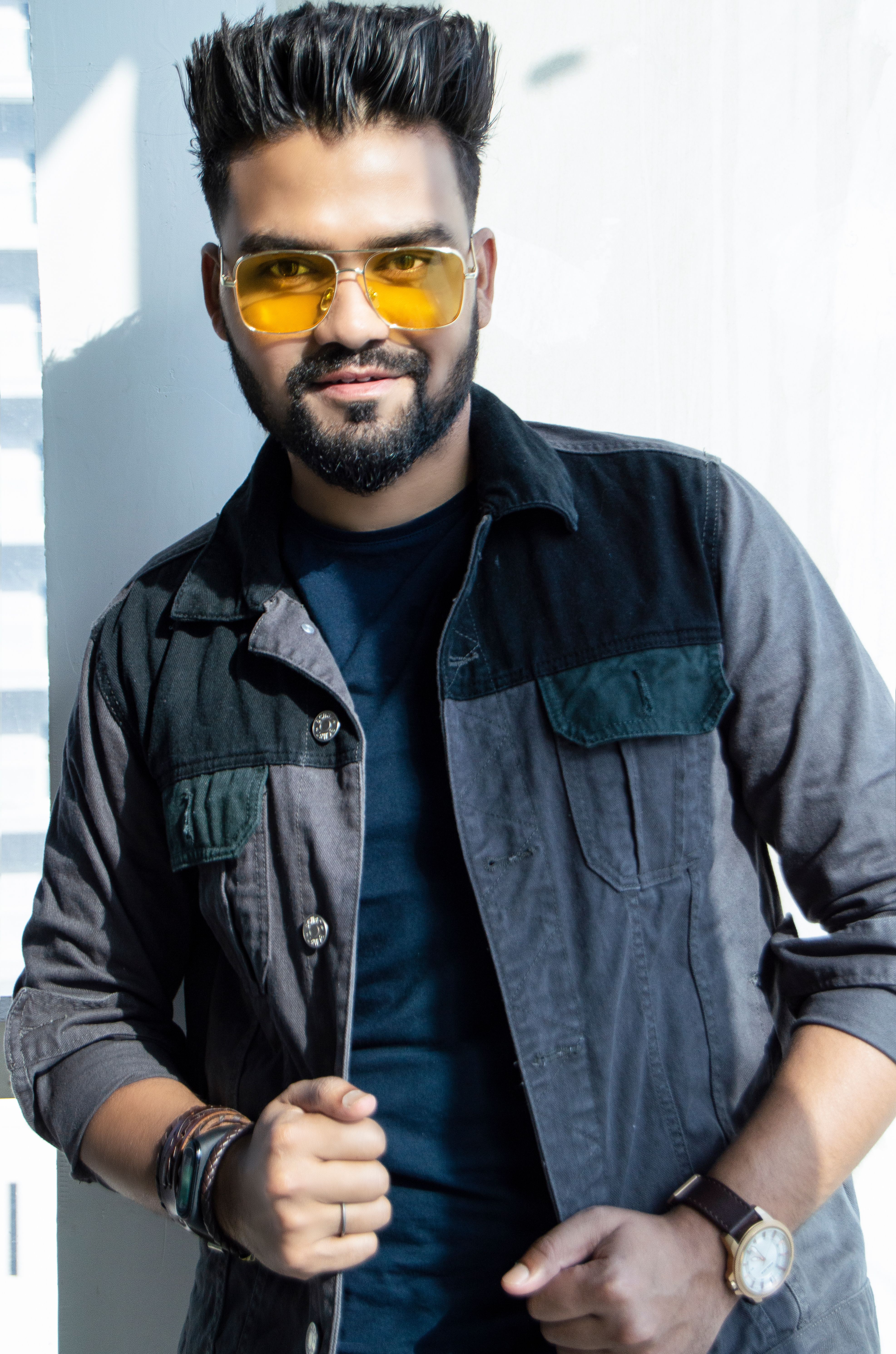 Gratis Fotos de stock gratuitas de barba, cabello, camiseta Foto de stock